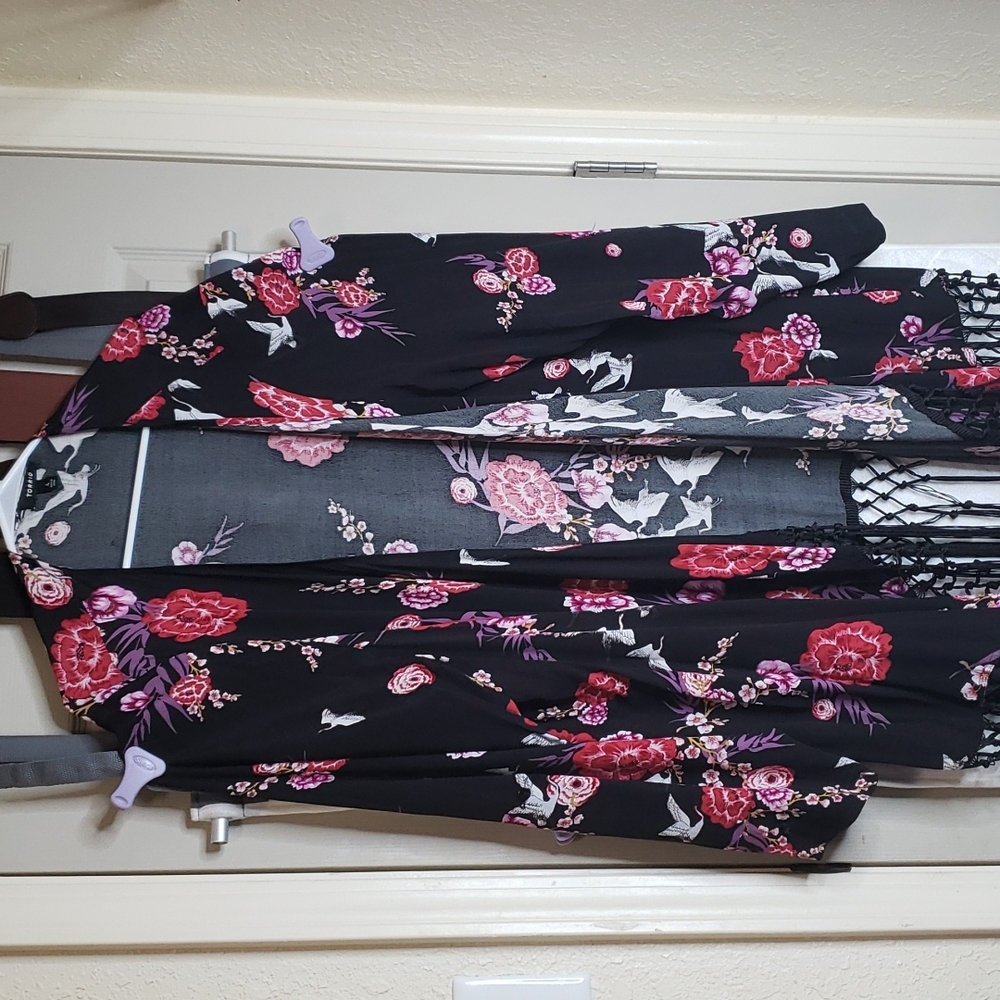 Torrid size 4 duster kimono